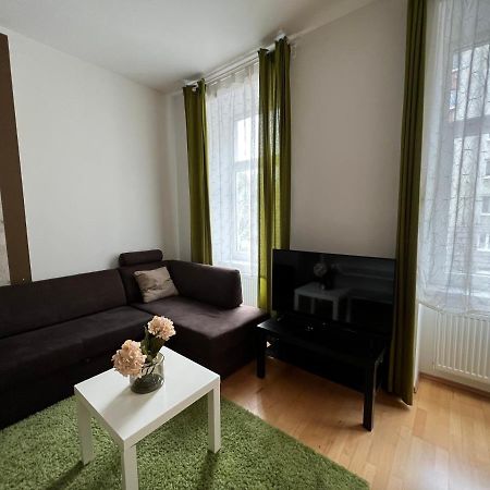 Cozy 2-Room Apartment Wien Exteriör bild